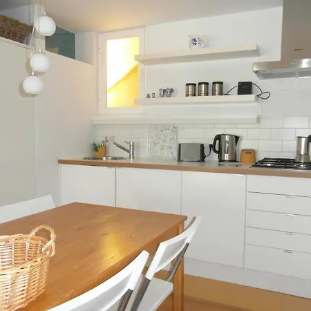 아파트 River View Penthouse
