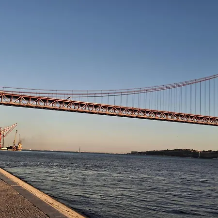 River View Penthouse Lisbon