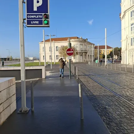 River View Penthouse *