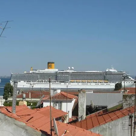 River View Penthouse *